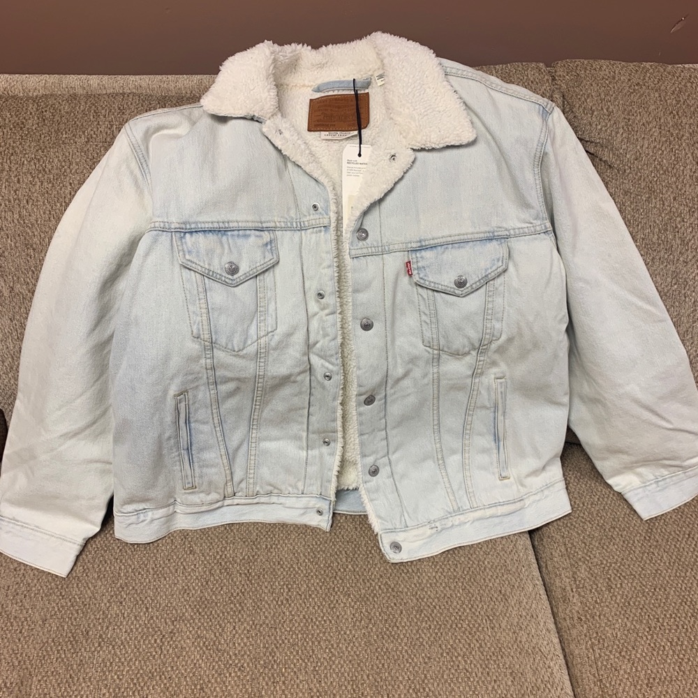 Levi’s Jean Jacket (Brand New)
